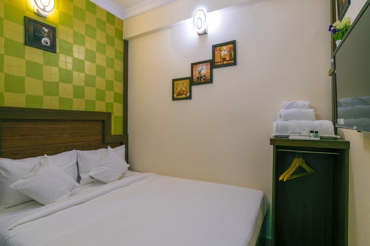 Blue Bell Cochin Airport Hotel Nedumbassery Bagian luar foto